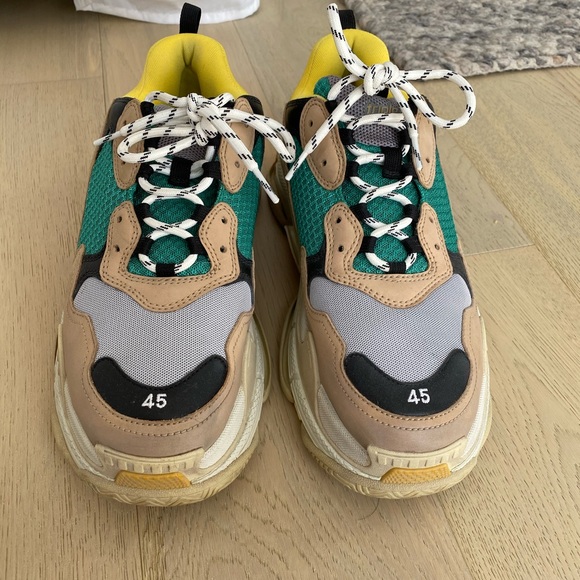 Shoes - Balenciaga triple s